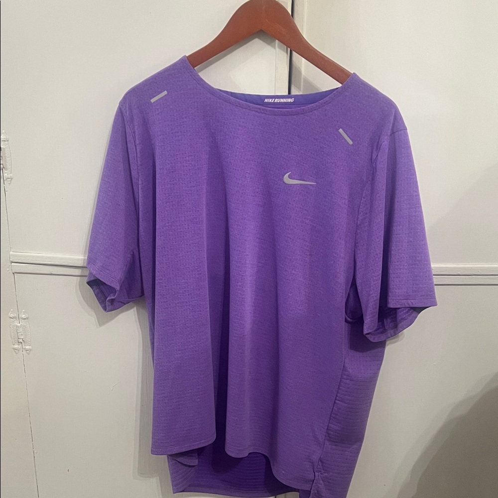 Nike Men's Purple Short Sleeve Performance Tee